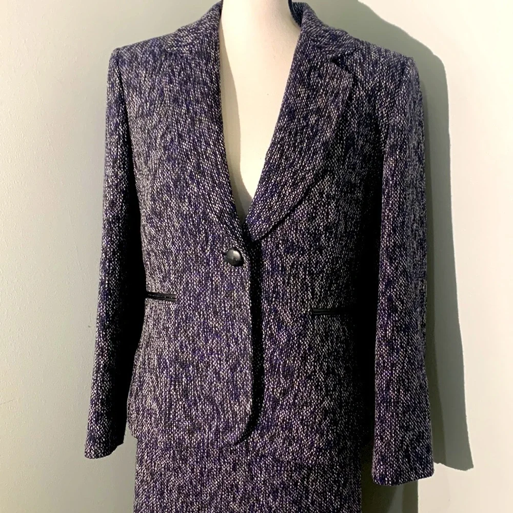Tahari Arthur S Levine Navy Metallic Tweed 2 Piece Skirt Set Size 12P Go…
